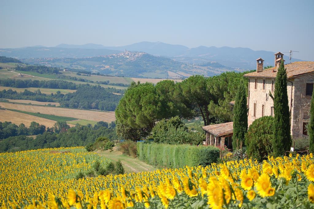 Agriturismo Casale Dei Frontini San Terenziano Exterior foto