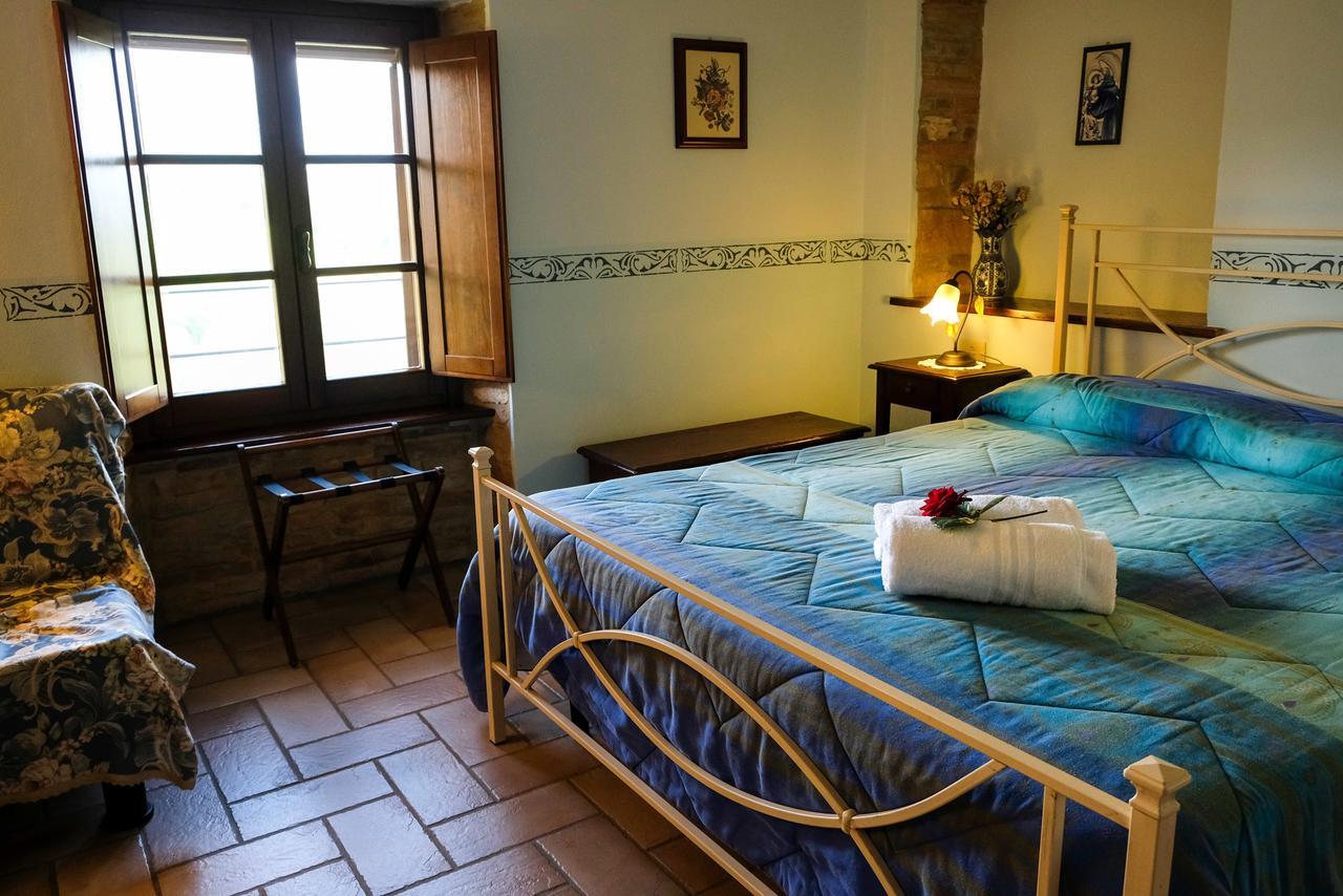 Agriturismo Casale Dei Frontini San Terenziano Exterior foto