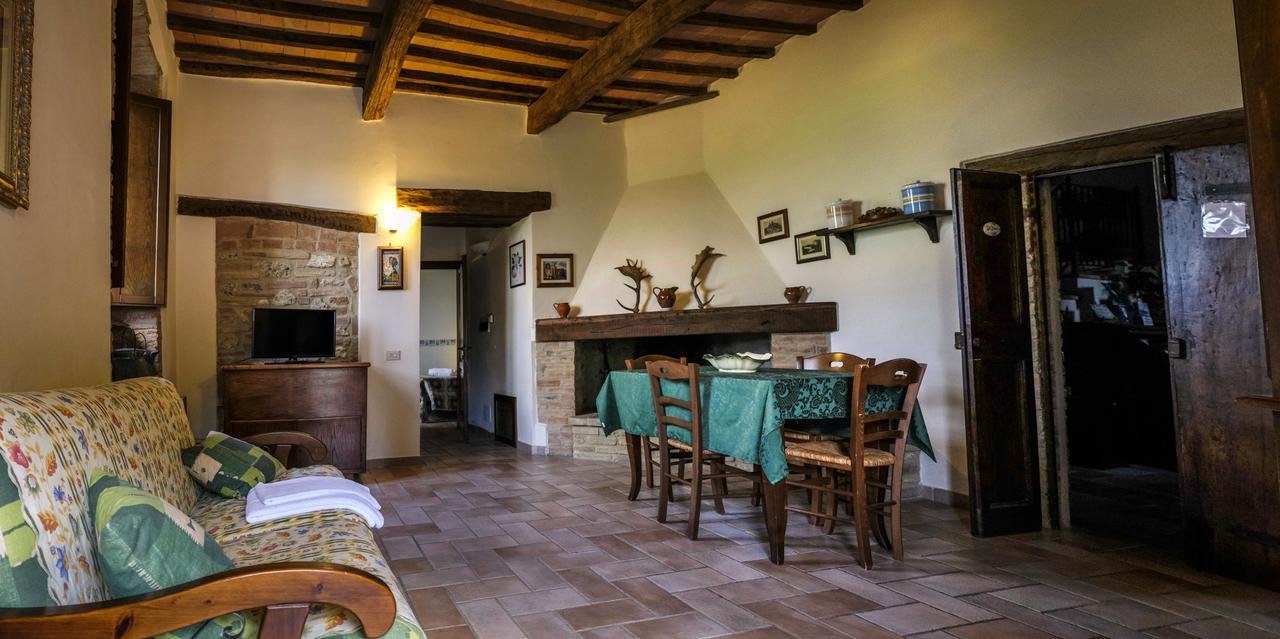 Agriturismo Casale Dei Frontini San Terenziano Exterior foto